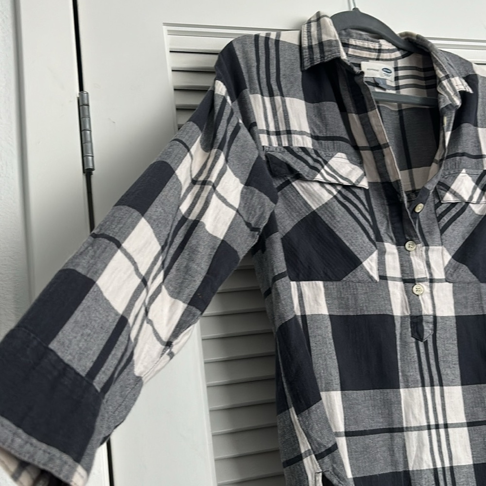 Old navy boyfriend 3/4 button flannel shirt Sz S